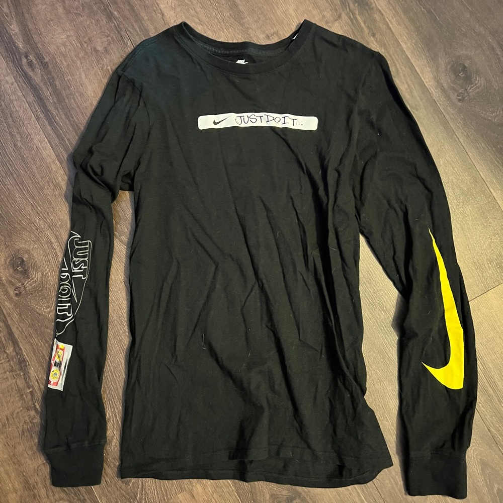 Nike Tee size small